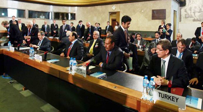 İran, 'İlk önce yaptırımlar kaldırılsın'