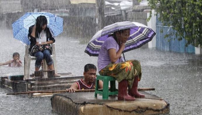 Filipinler &#039;Haiyan Tayfunu&#039; ile mücadele ediyor
