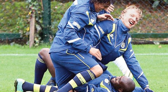 Fenerbahçeli futbolcular, 'Prim istemiyoruz' Fenerbahçeli futbolcular, 'Prim istemiyoruz'