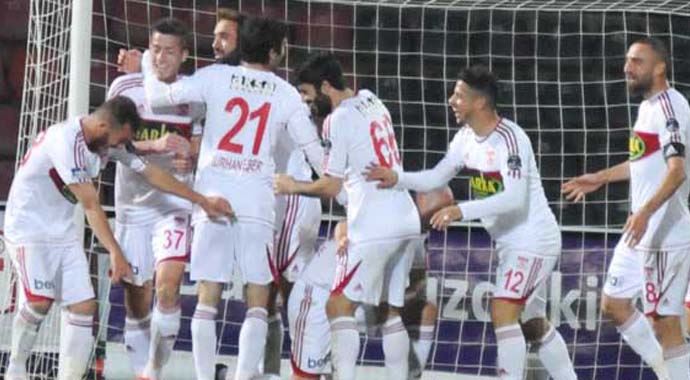 Roberto Carlos'un yeni gözdesi Hakan Arslan çok mutlu