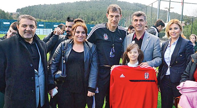 Slaven Bilic sert çıktı