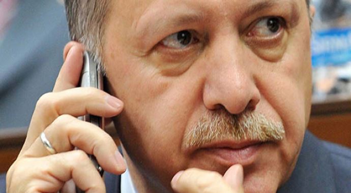 Başbakan Erdoğan'dan Savaş Ay'ın kız kardeşine taziye telefonu Başbakan Erdoğan'dan Savaş Ay'ın kız kardeşine taziye telefonu