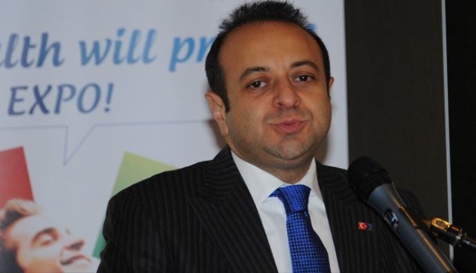 Egemen Bağış: 'AK Parti ailesinin reisi belli' Egemen Bağış: 'AK Parti ailesinin reisi belli'