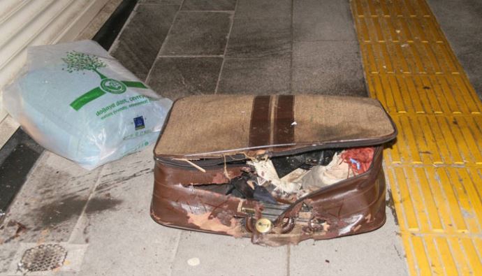 Yozgat'taki şüpheli çantadan kıyafet çıktı Yozgat'taki şüpheli çantadan kıyafet çıktı