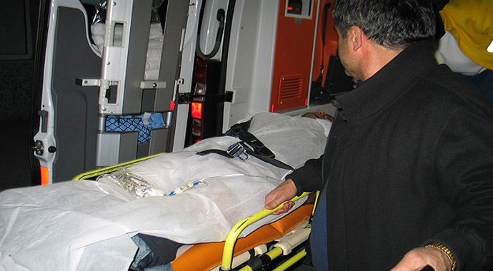 Denizli'de taraftarlar birbirine girdi, ölü ve yararlılar var Denizli'de taraftarlar birbirine girdi, ölü ve yararlılar var