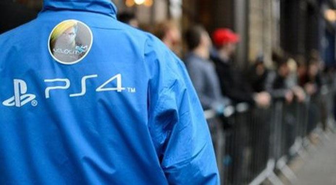 Playstation 4'ler de tükenmeye başladı Playstation 4'ler de tükenmeye başladı