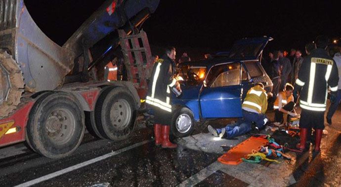 Kırklareli&#039;nde TIR kazası, 2 ölü