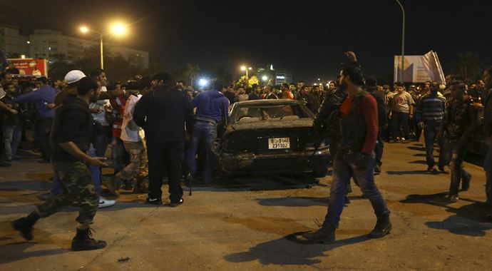 Libya&#039;da şiddet dinmiyor