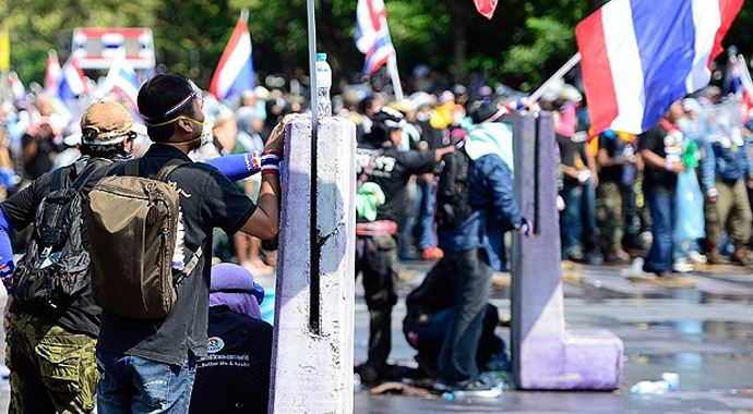 Tayland'da yönetim karşıtı gösteriler