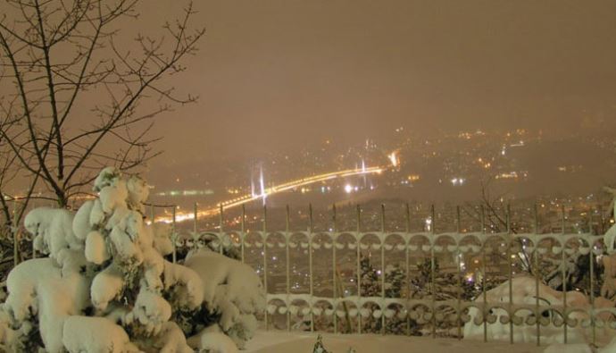 İstanbul'da kar kalınlığı 30 cm'yi bulacak İstanbul'da kar kalınlığı 30 cm'yi bulacak