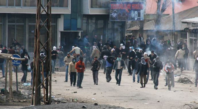 Yüksekova&#039;daki olaylarda ölenlerin sayısı 3&#039;e çıktı