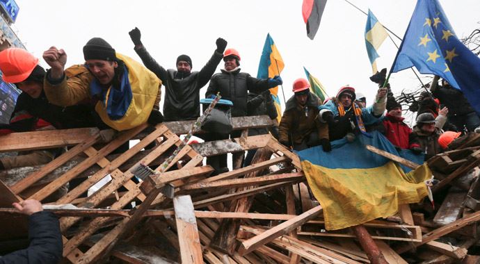 Kiev geri adım attı, para istedi Kiev geri adım attı, para istedi