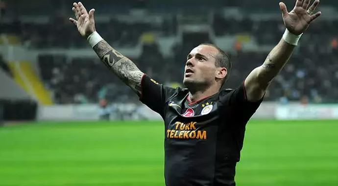 İşte Sneijder'in Manchester United'a cevabı İşte Sneijder'in Manchester United'a cevabı
