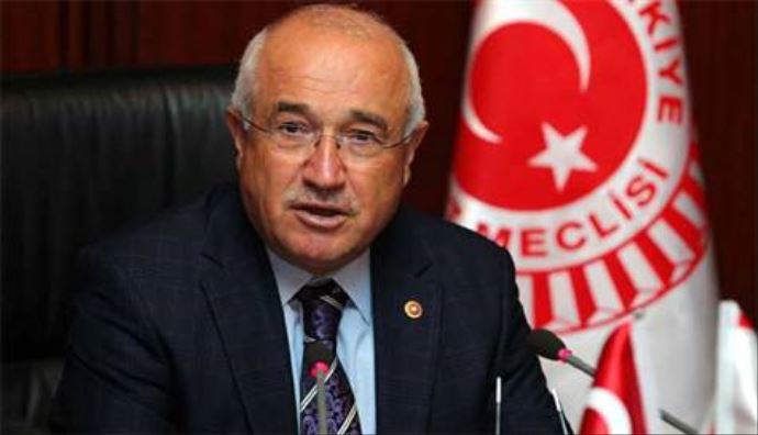 Cemil Çiçek isyan etti, 'Meclis'in seviyesi sıfırın altında' Cemil Çiçek isyan etti, 'Meclis'in seviyesi sıfırın altında'