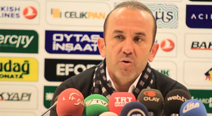 Mehmet Özdilek, &#039;Galatasaray&#039;ın teklifine sıcak bakıyoruz&#039;