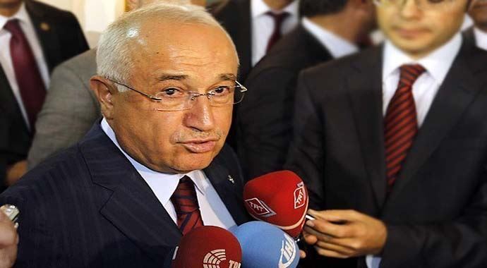 Cemil Çiçek, &#039;Meclis&#039;in seviyesi sıfırın altına düştü&#039;