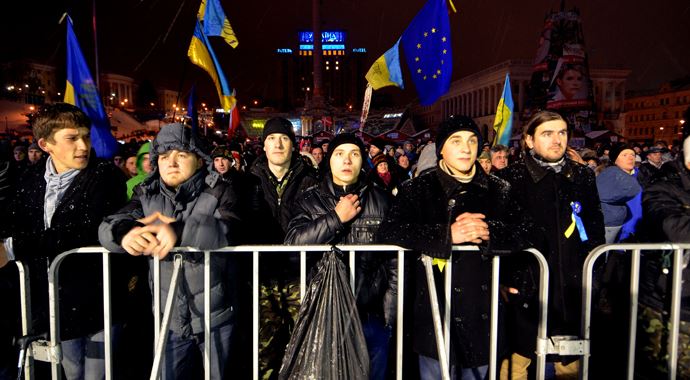 Ukrayna'daki hükümet karşıtı gösteriler sürüyor Ukrayna'daki hükümet karşıtı gösteriler sürüyor
