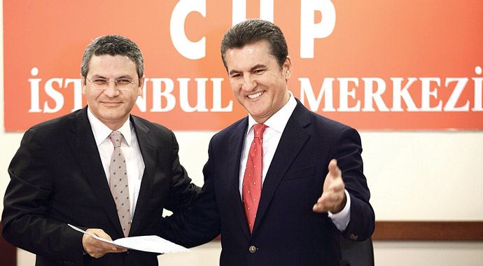 Ahmet Davutoğlu&#039;dan Ermeniler&#039;e işbirliği çağrısı