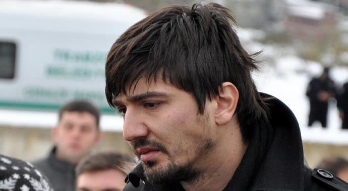 Tolga Zengin kaleyi bırakmıyor Tolga Zengin kaleyi bırakmıyor
