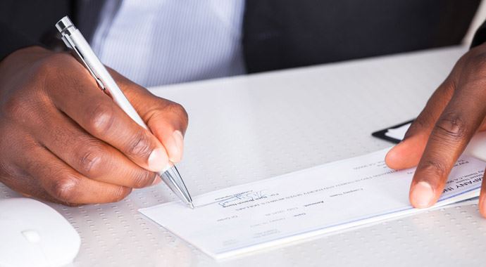 Ekonomi büyüdü karşılıksız çek azaldı Ekonomi büyüdü karşılıksız çek azaldı