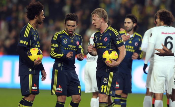 Fenerbahçe maçına damga vuran kavga Fenerbahçe maçına damga vuran kavga