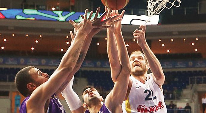 Fener kendine geldi, 81- 66 Fener kendine geldi, 81- 66