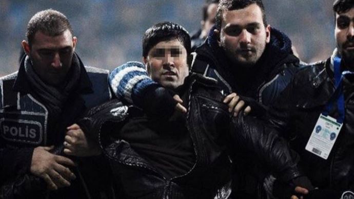 İşte Fernandes'e saldıran taraftarın kimliği İşte Fernandes'e saldıran taraftarın kimliği