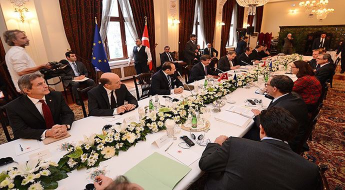 AB ile tarihi anlaşma imzalandı, 'vizesiz seyahat ne zaman' AB ile tarihi anlaşma imzalandı, 'vizesiz seyahat ne zaman'
