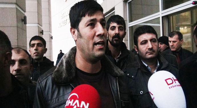 Sahaya inen taraftar konuştu, 'Cezayı ben ödeyeceğim' Sahaya inen taraftar konuştu, 'Cezayı ben ödeyeceğim'