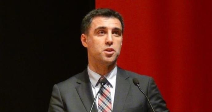 Hakan Şükür'ün istifası için kim ne dedi Hakan Şükür'ün istifası için kim ne dedi