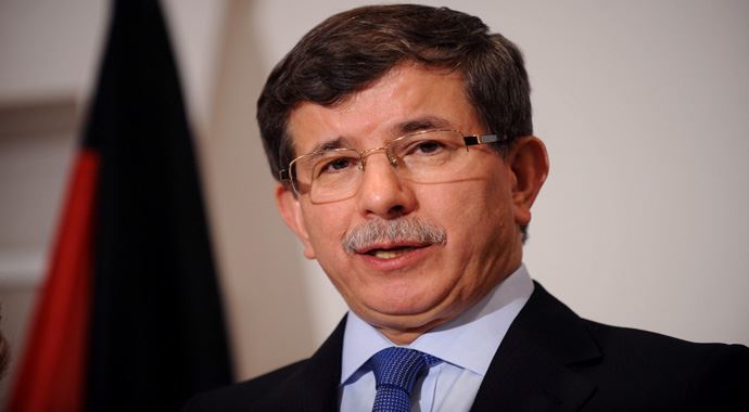 Ahmet Davutoğlu'ndan Hakan Şükür yorumu Ahmet Davutoğlu'ndan Hakan Şükür yorumu