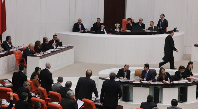 Meclis'te 'Kürdistan' tartışması Meclis'te 'Kürdistan' tartışması