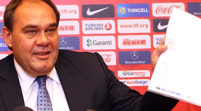 Yıldırım Demirören Beşiktaş maçındaki hakem hatalarını yorumladı Yıldırım Demirören Beşiktaş maçındaki hakem hatalarını yorumladı