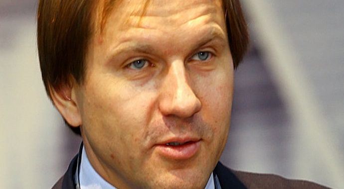 Rus vali Kuznetsov'u Fransa'da dövüp gaspettiler Rus vali Kuznetsov'u Fransa'da dövüp gaspettiler