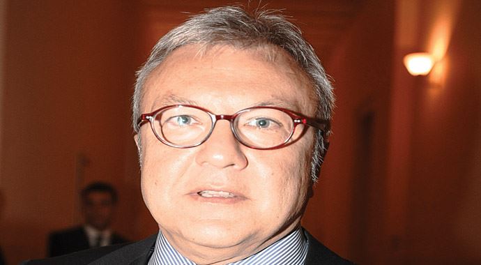 Şükrü Ergün'den, Yıldırım Demirören'e sert tepki Şükrü Ergün'den, Yıldırım Demirören'e sert tepki