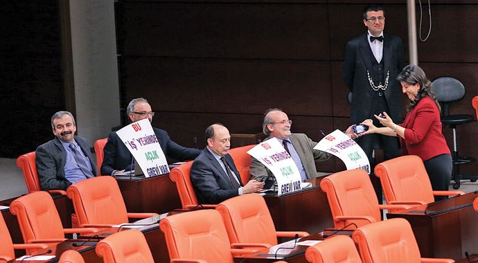 İşte Meclis'i karıştıran 'o'  fotoğraf