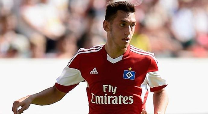 Arsenal ve Liverpool Çalhanoğlu için yarışıyor