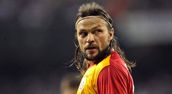 Galatasaray, Ujfalusi'yi KAP'a bildirdi