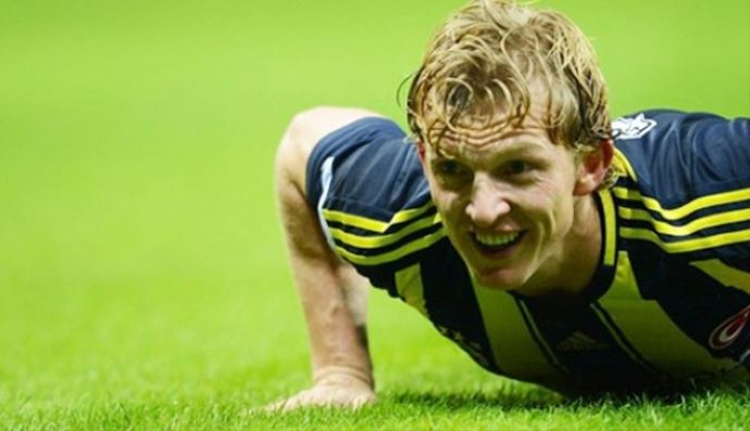 Fenerbahçeli Kuyt'dan açıklama Fenerbahçeli Kuyt'dan açıklama