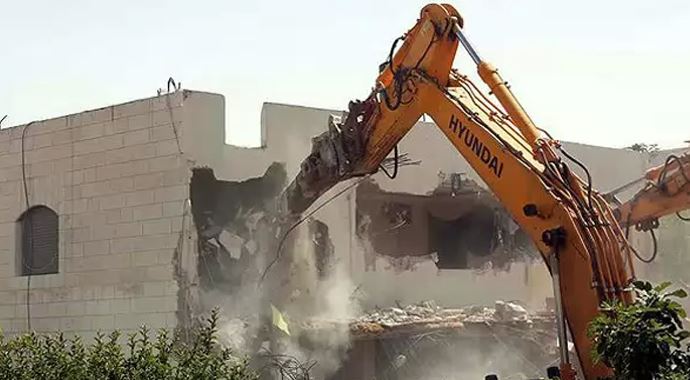İsrail, Filistinlilerin evlerini yıktı