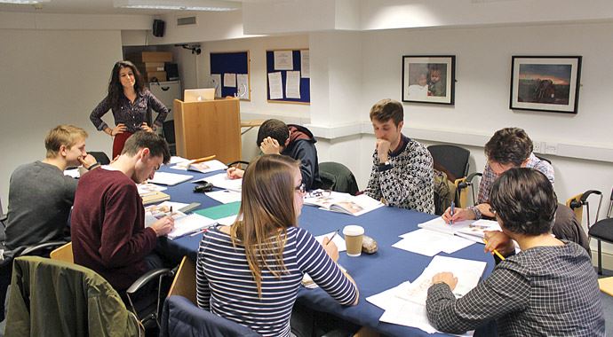 Oxford'da Kürtçe dersi veriyor Oxford'da Kürtçe dersi veriyor