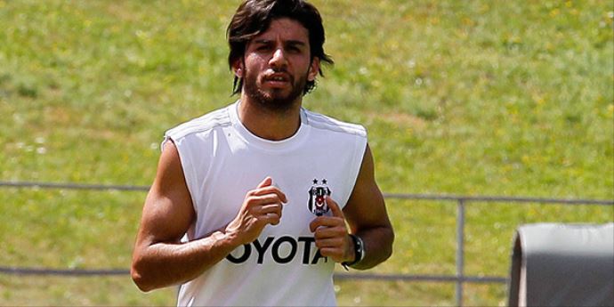 İsmail Köybaşı 1,5 yıl sonra formasına kavuşuyor İsmail Köybaşı 1,5 yıl sonra formasına kavuşuyor