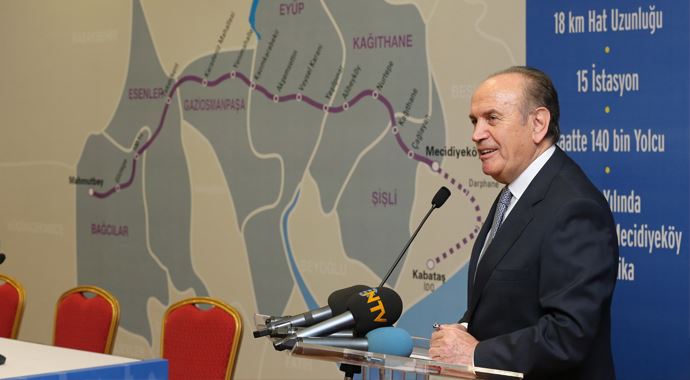 Topbaş &#039;Mecidiyeköy - Mahmutbey arası 26 dakika olacak&#039;