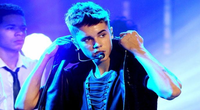 Justin Bieber onu bir türlü unutamıyor Justin Bieber onu bir türlü unutamıyor