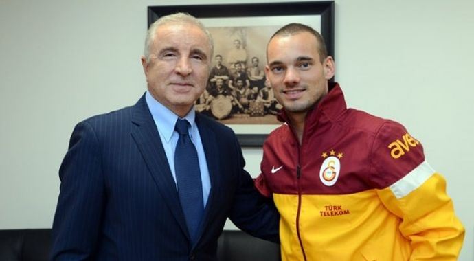 Sneijder'den Aysal'a çok ilginç yanıt 'Merak etme patron'