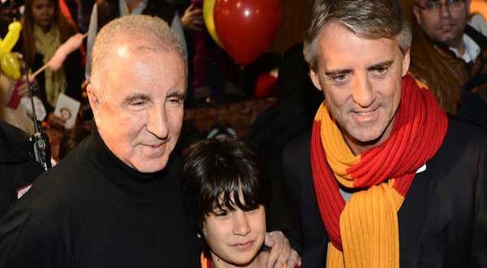 Ünal Aysal, Alex Telles transferi için konuştu Ünal Aysal, Alex Telles transferi için konuştu