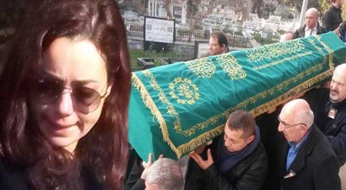 Özgü Namal'ın babası defnedildi Özgü Namal'ın babası defnedildi
