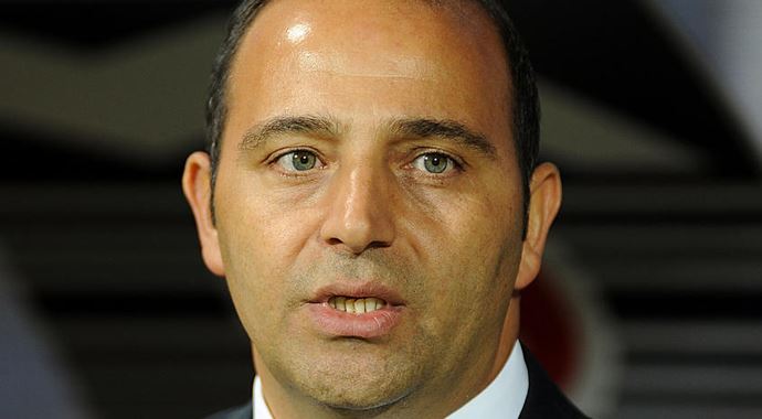 Kayseri Erciyesspor'da Fuat Çapa ile yollarını ayırdı Kayseri Erciyesspor'da Fuat Çapa ile yollarını ayırdı