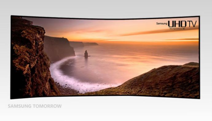 Samsung&#039;tan 105 inç&#039;lik kavisli televizyon
