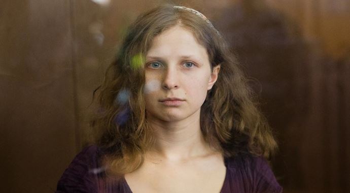 Maria Alyokina serbest Maria Alyokina serbest
